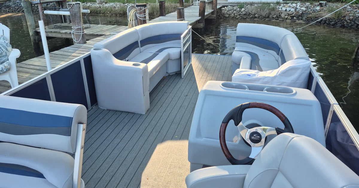 A 1992 Crest Pontoon Rebuild Made for More Family Days on the Water