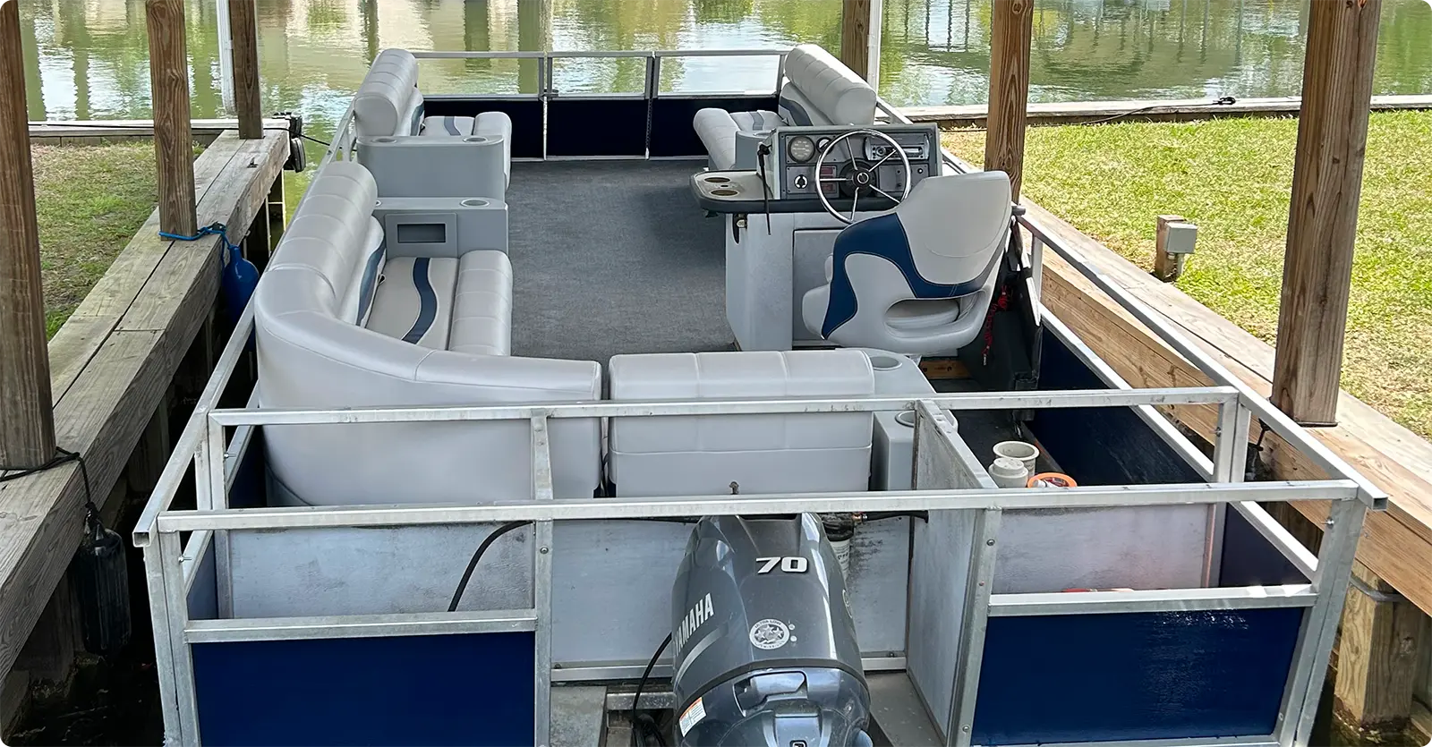 Honoring the Admiral: A Navy Veteran’s 1992 Crest Pontoon Renovation