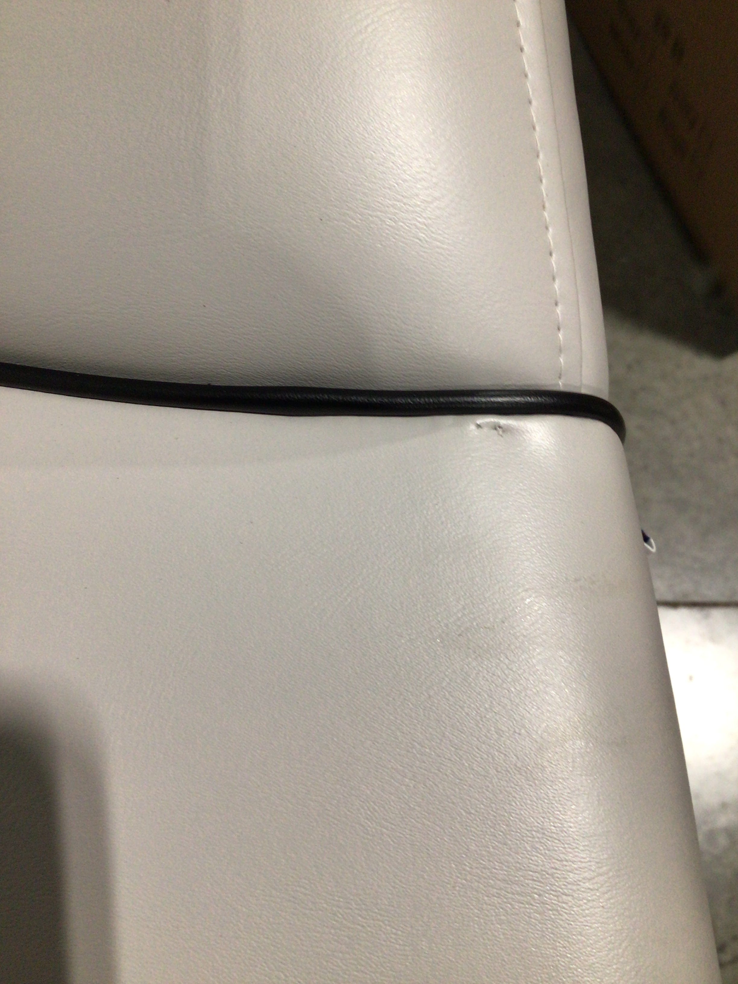 CLEARANCE ITEM CL-B214 | Luxury 28" Pontoon Boat Seat | KL275-500