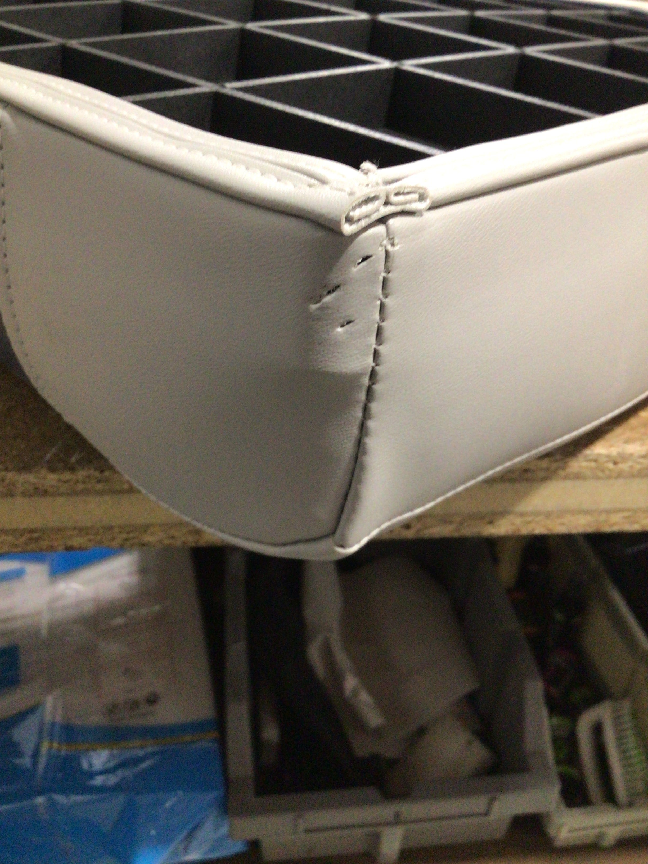 CLEARANCE ITEM CL-A816 | 28" Premium Pontoon Bottom Corner Cushion Only | P28-300-1