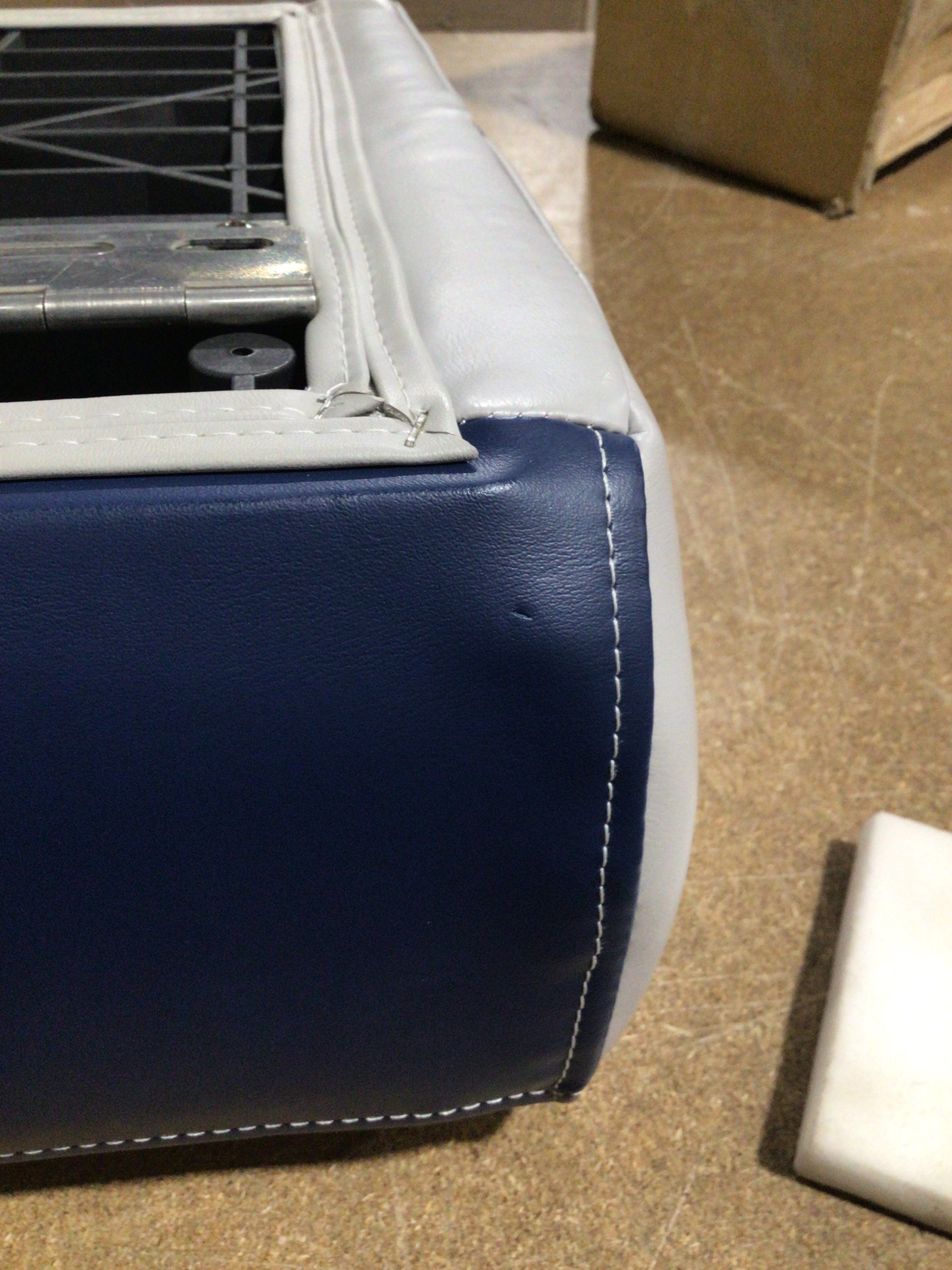 CLEARANCE ITEM CL-B316 | Luxury 55" Pontoon Boat Seat | KL55-503