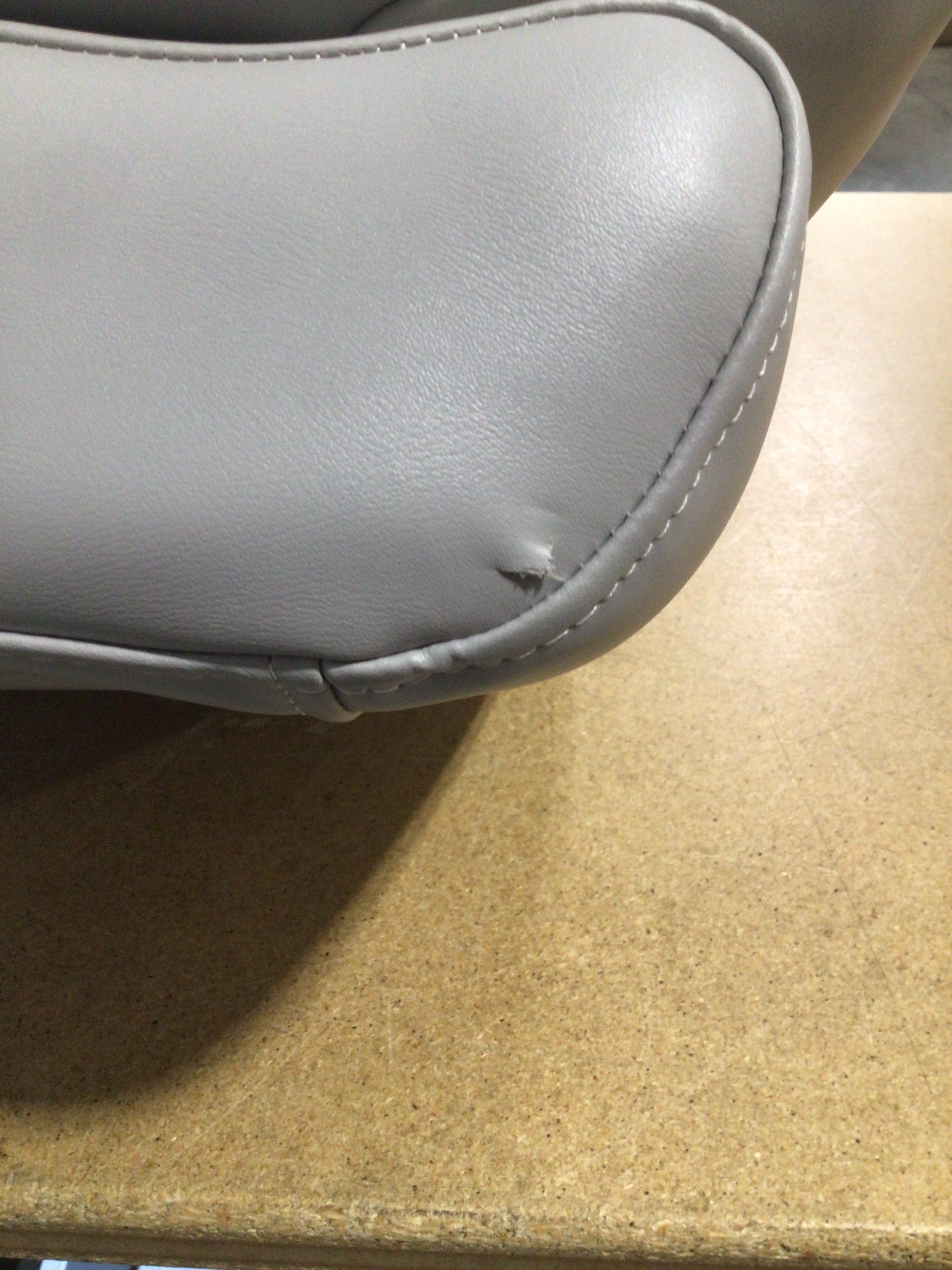 CLEARANCE ITEM CL-B546 | 30" Luxury Pontoon Back Corner Cushion Only | L30-500