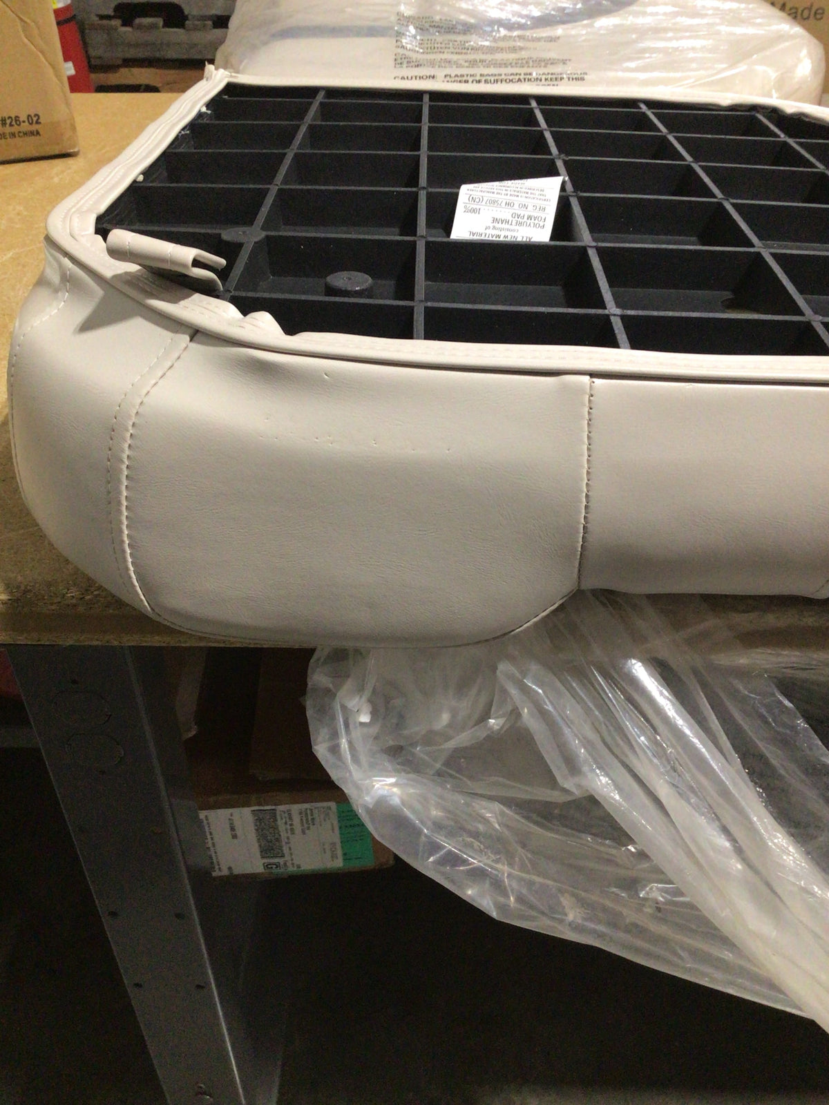 CLEARANCE ITEM CL-B677 | 28" Premium Pontoon Corner Seat Cushion Only | P28-301-1