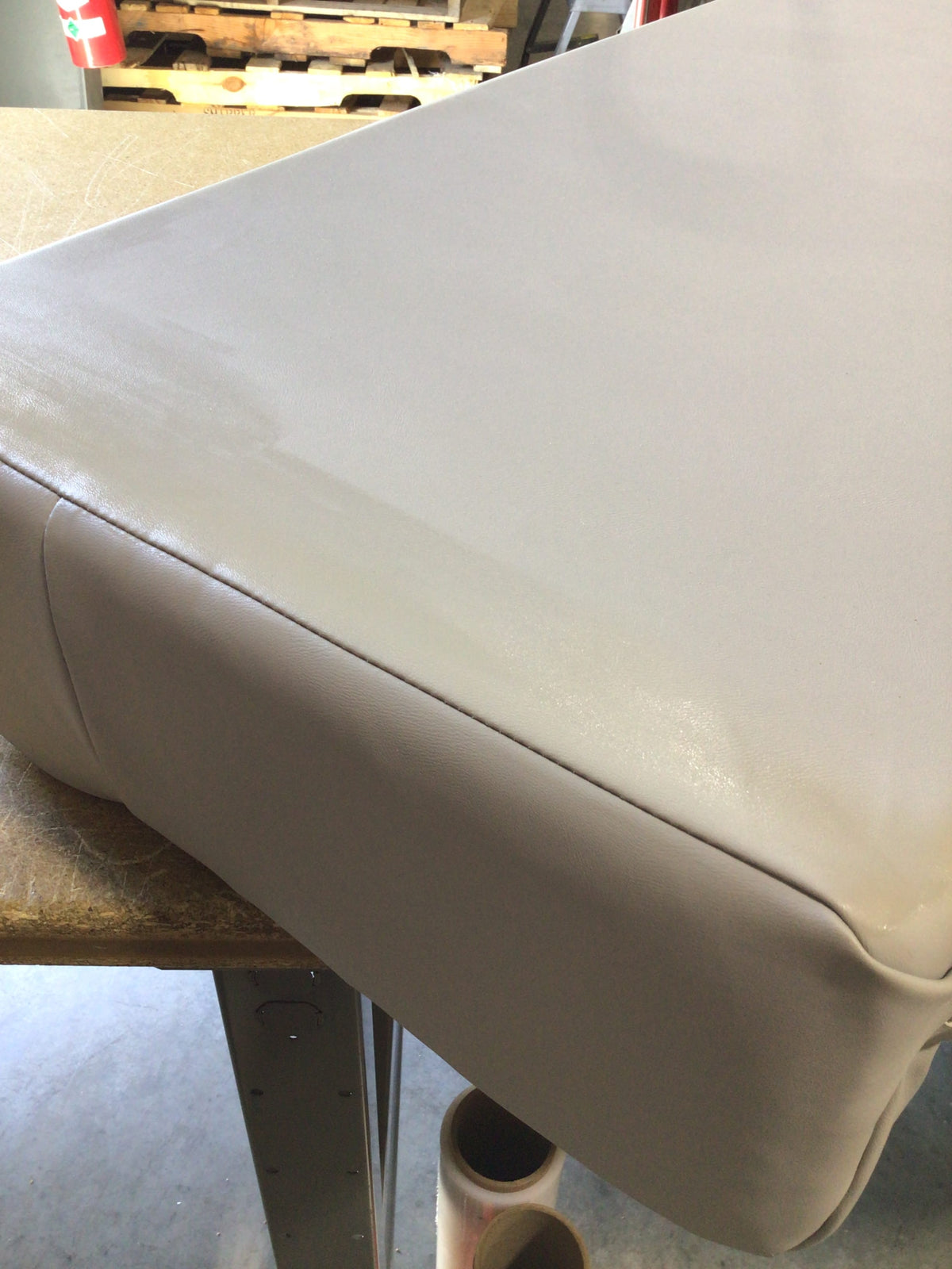 CLEARANCE ITEM CL-B803 | 38" Classic Pontoon Seats | KC38-200