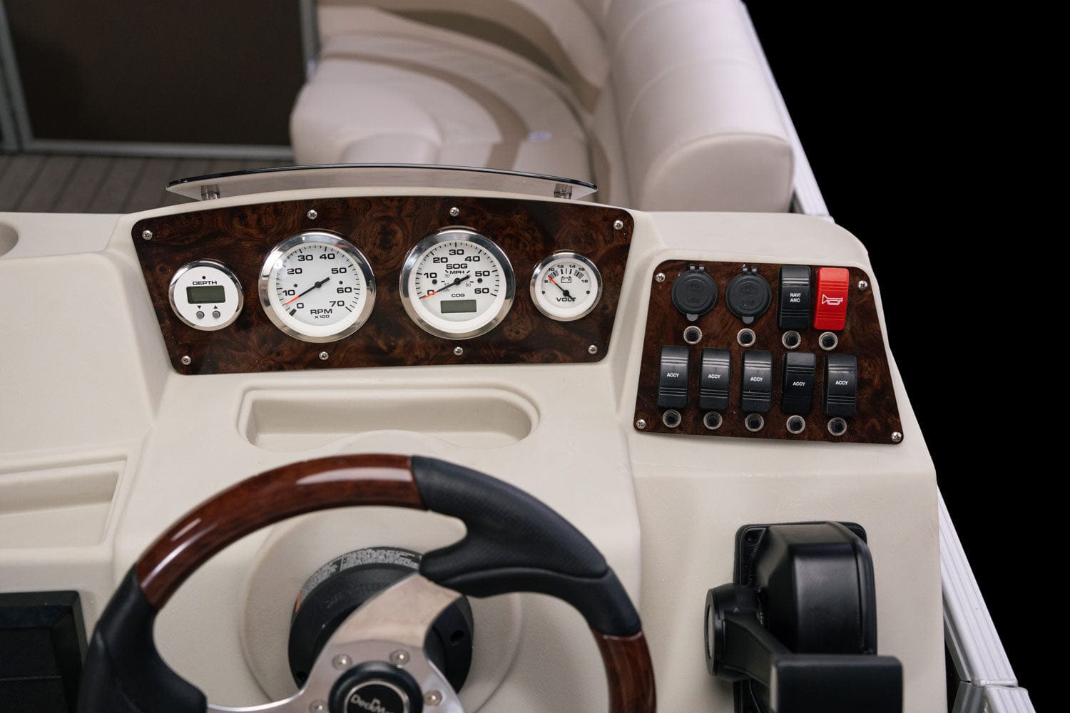 DeckMate Large Pontoon Console