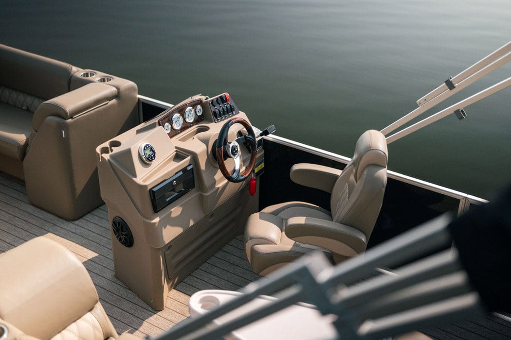 DeckMate Large Pontoon Console - Complete Helm Package