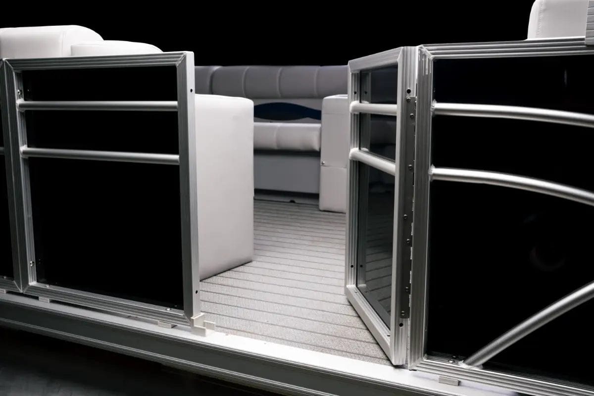 Stern Entry Sun Deck - 8' 6" Wide Pontoon Fence Rail Package