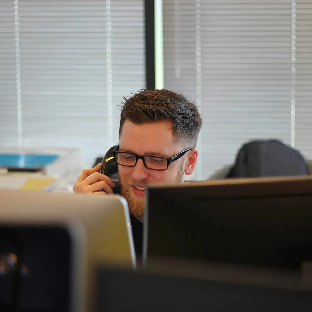 Pontoonstuff support guy on the phone