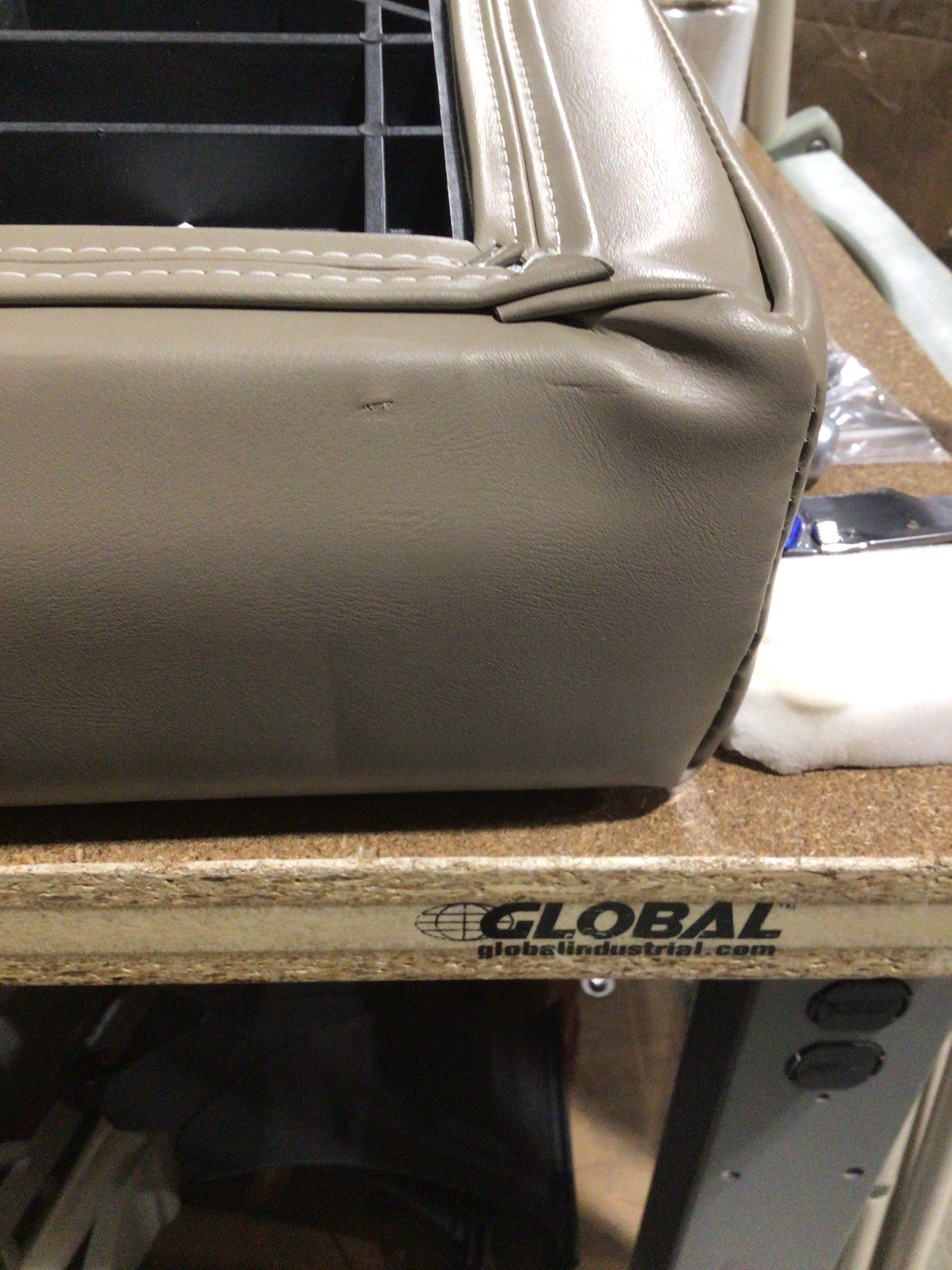 CLEARANCE ITEM CL-B439 | Luxury 55" Pontoon Boat Seat | KL55-501