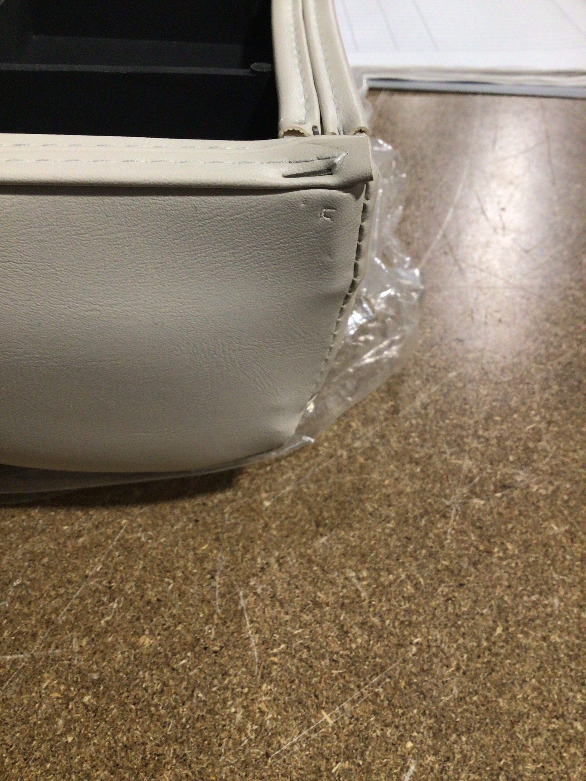 CLEARANCE ITEM CL-A741 | 28" Premium Pontoon Bottom Corner Cushion Only | P28-302-1