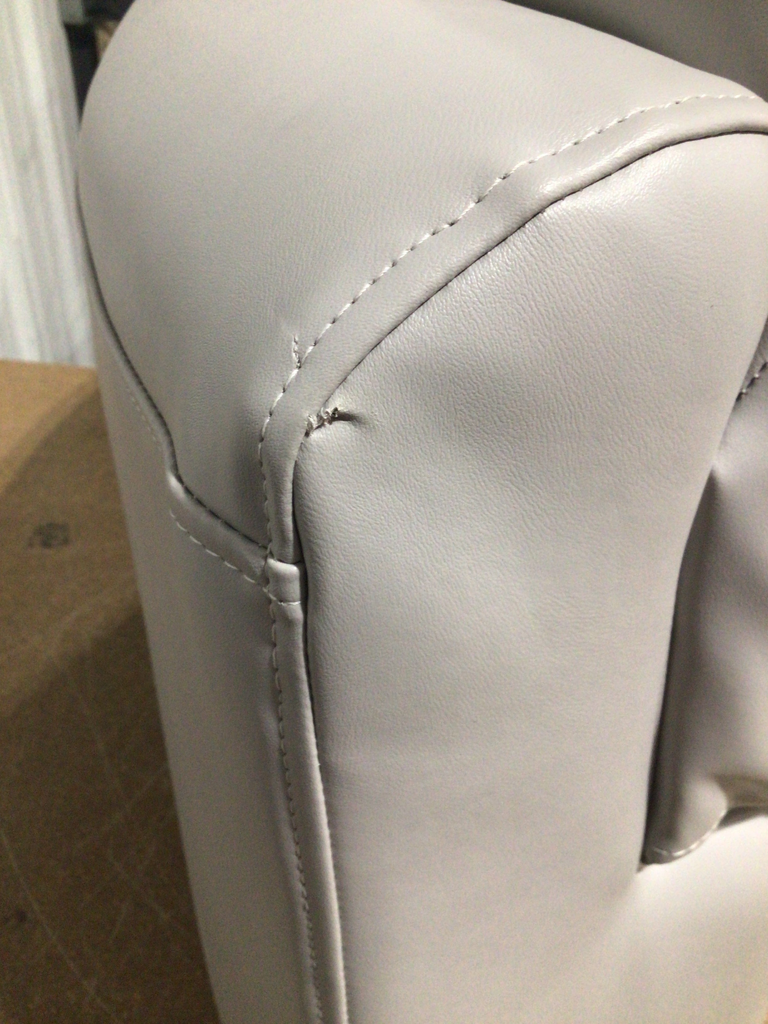 CLEARANCE ITEM CL-A889 | 30" Luxury Pontoon Back Corner Cushion Only | L30-500