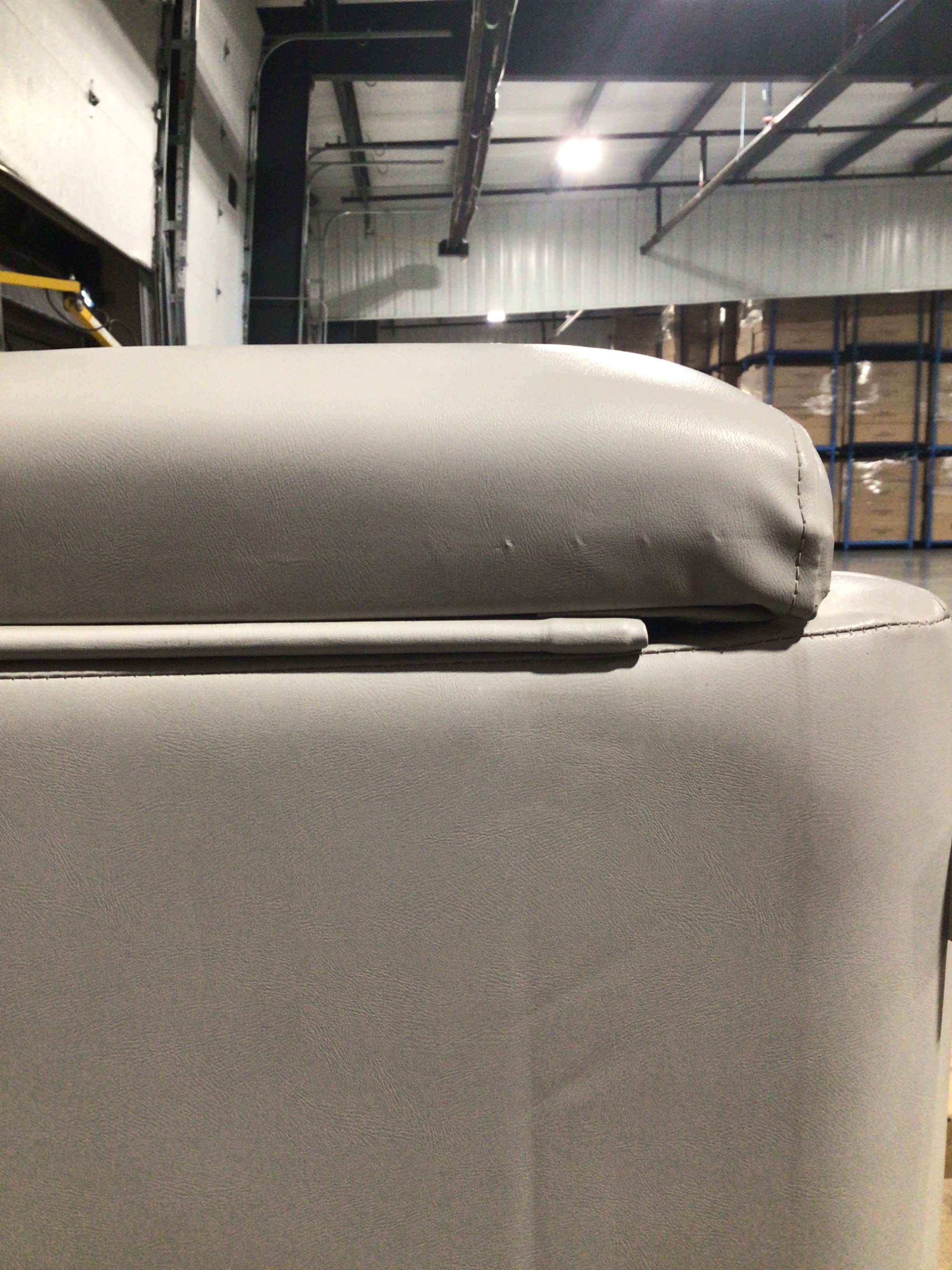 CLEARANCE ITEM CL-B220 | Luxury Right Lean back Pontoon Seat | RLLB-500