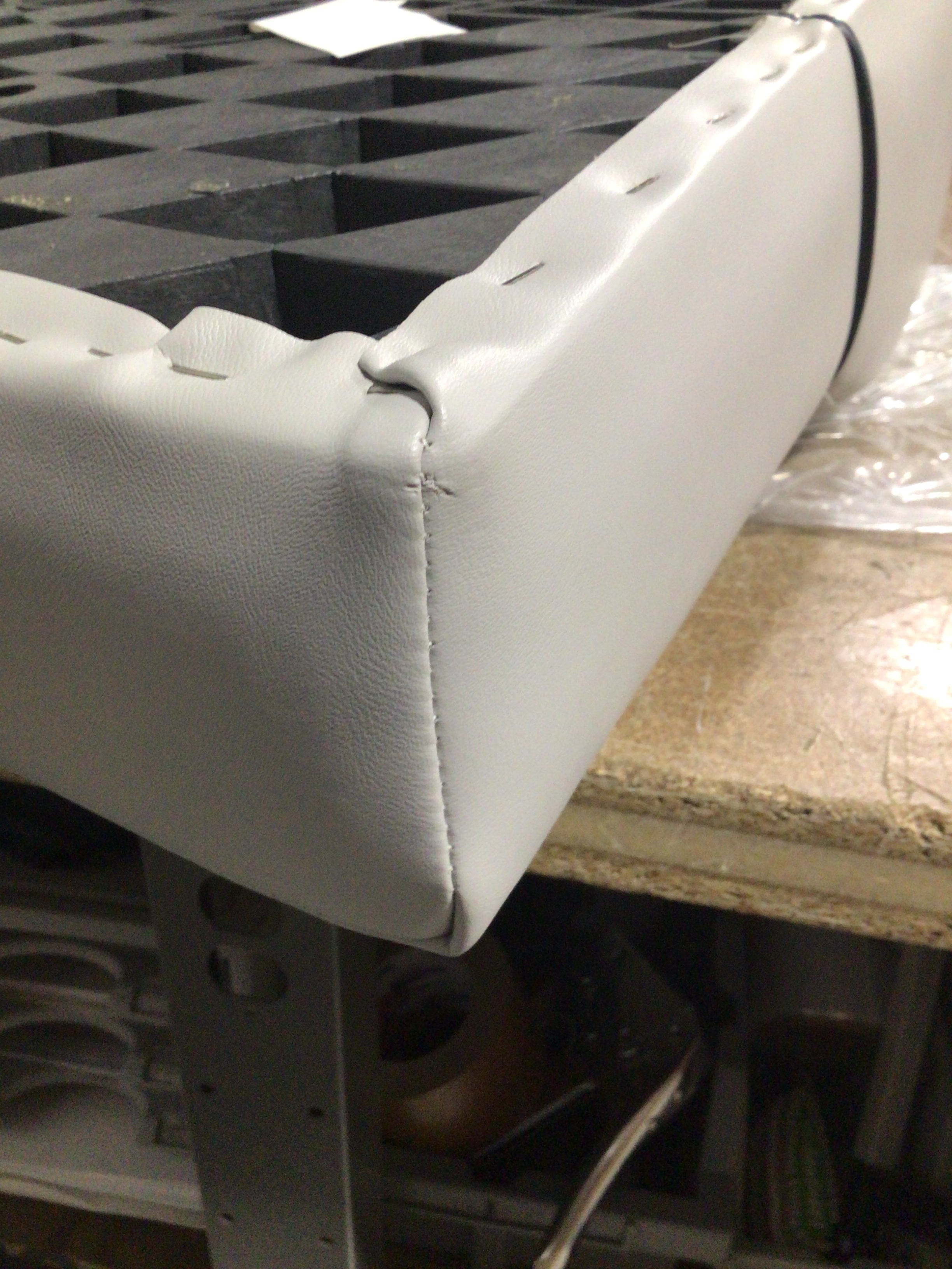 CLEARANCE ITEM CL-B563 & B285 | 36" Luxury Radius Pontoon Seats | KL36-500