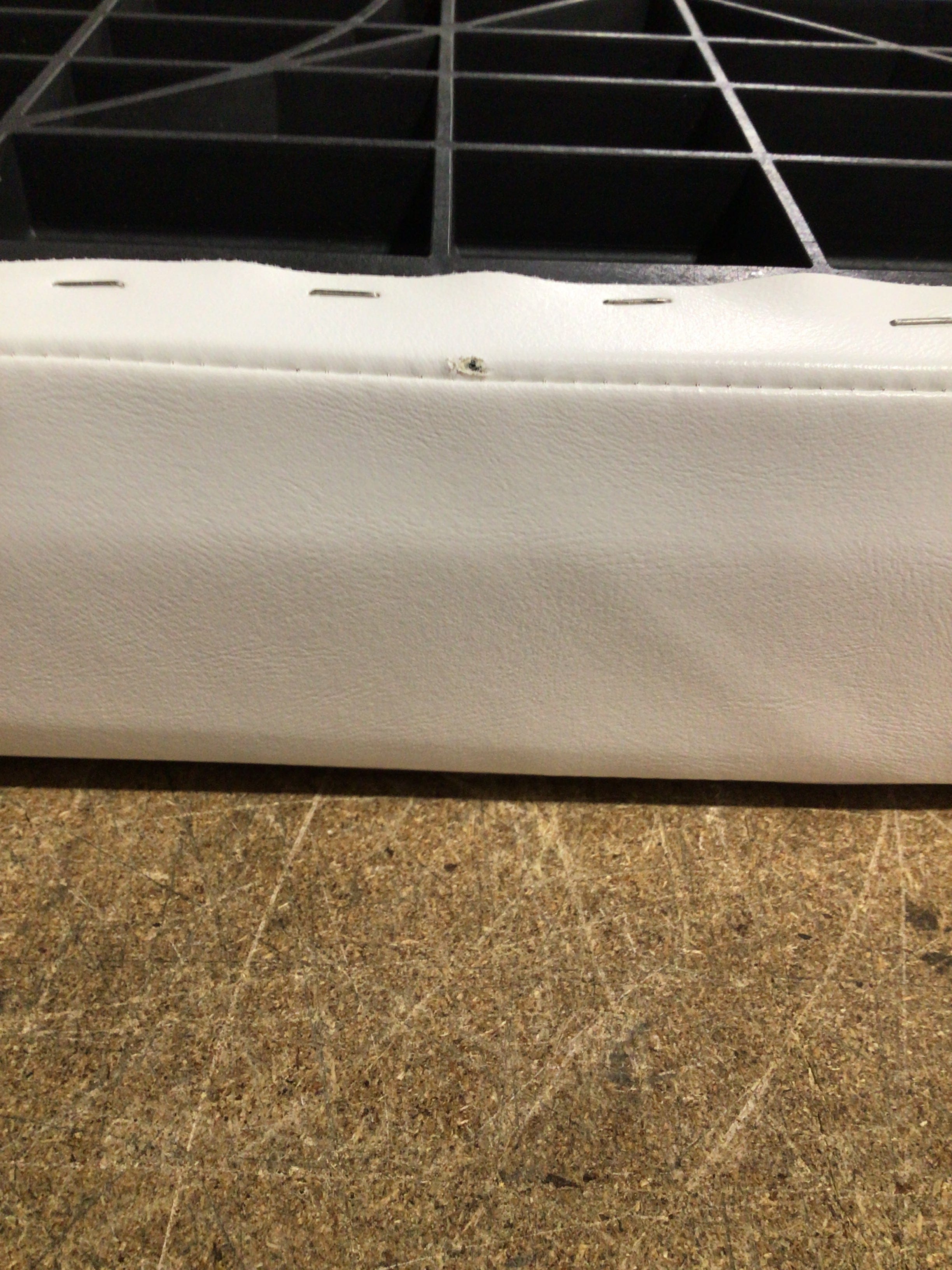 CLEARANCE ITEM CL-B441 | Right Classic Corner Bench Pontoon Seat | KCR45-100