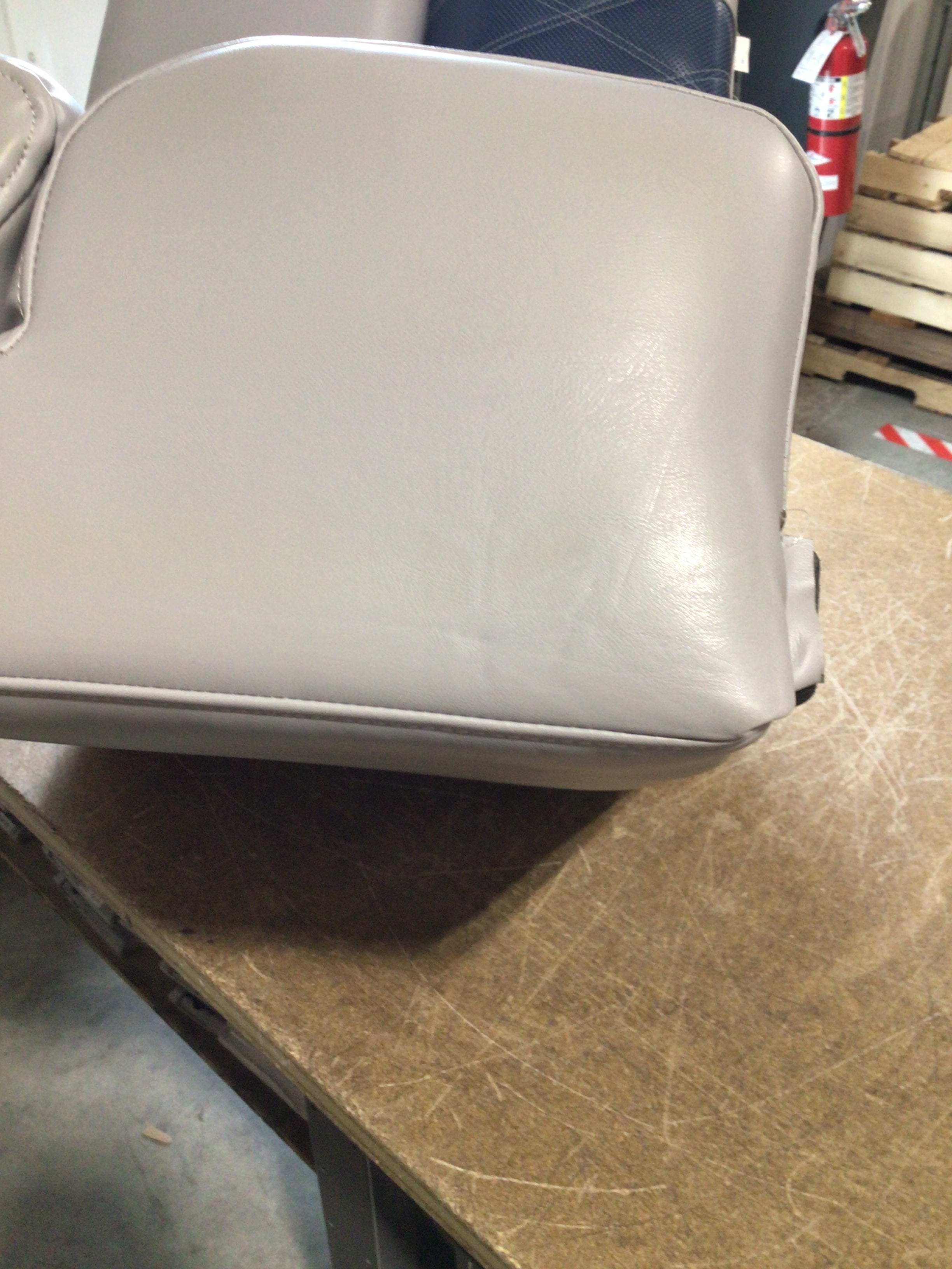 CLEARANCE ITEM CL-B449 & B454 | 28" Corner Luxury Pontoon Boat Seats | KL28-503