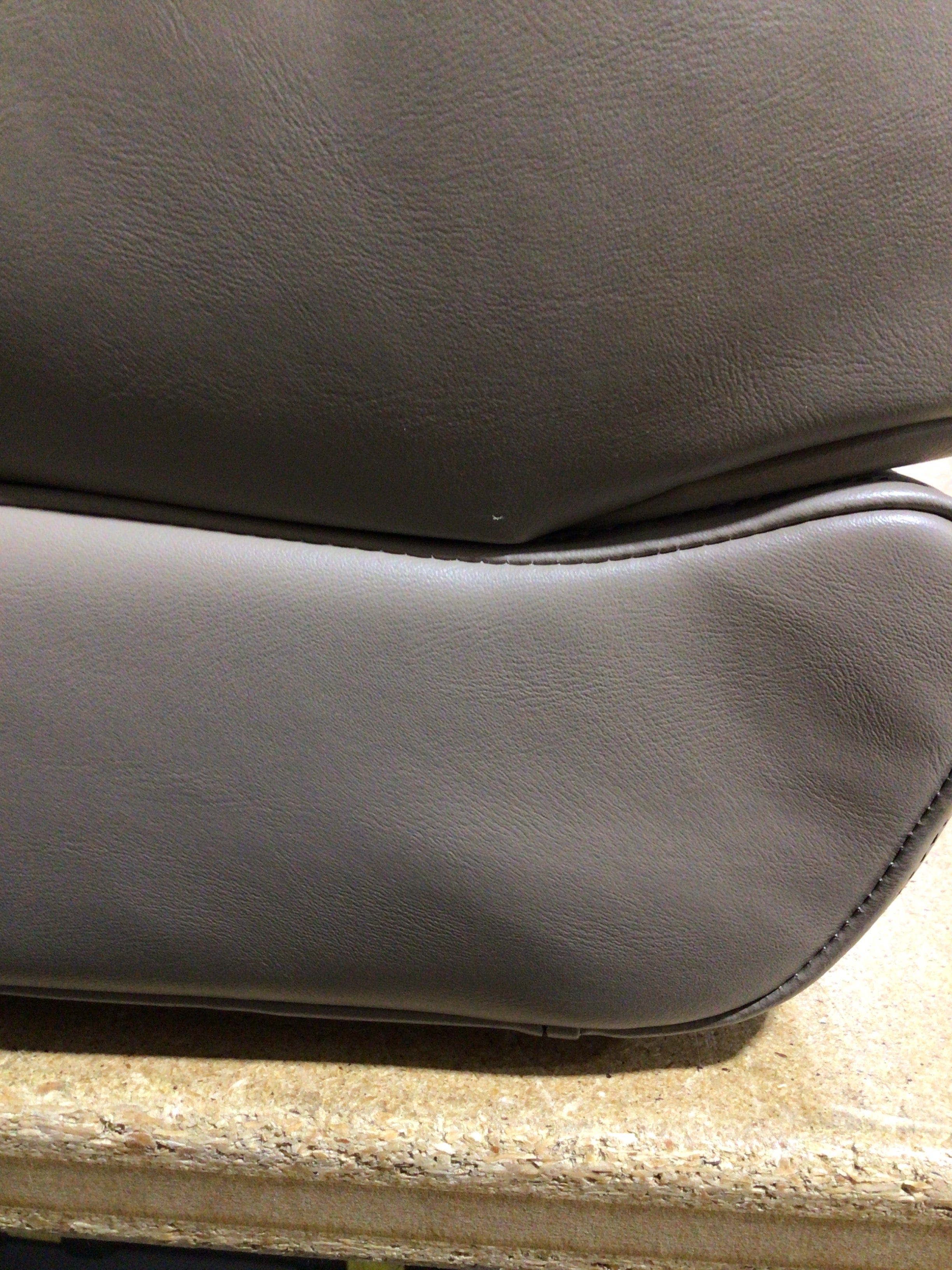 CLEARANCE ITEM CL-B569/B176 | 28" Corner Luxury Pontoon Boat Seats | KL28-501