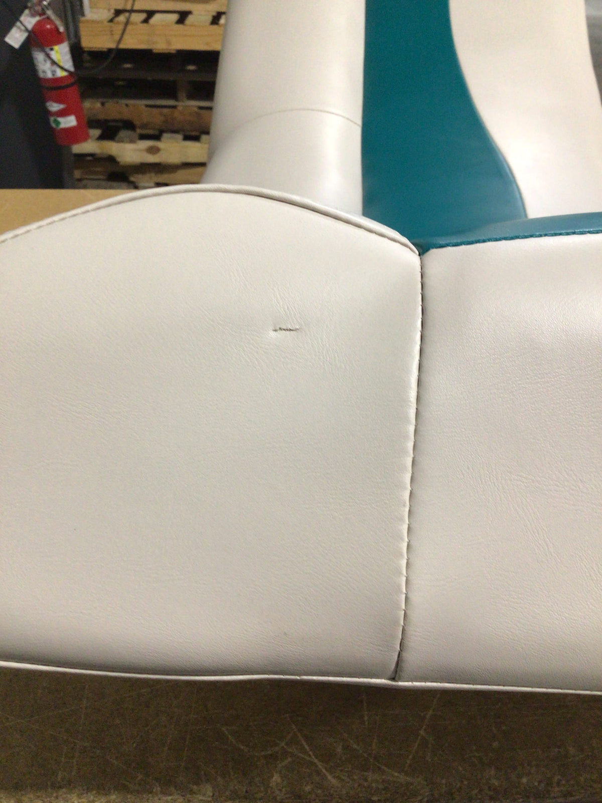 CLEARANCE ITEM CL-B866 | 30" Classic Pontoon Back Corner Cushion Only | C30-202