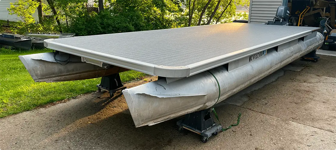 Pontoon boat new decking