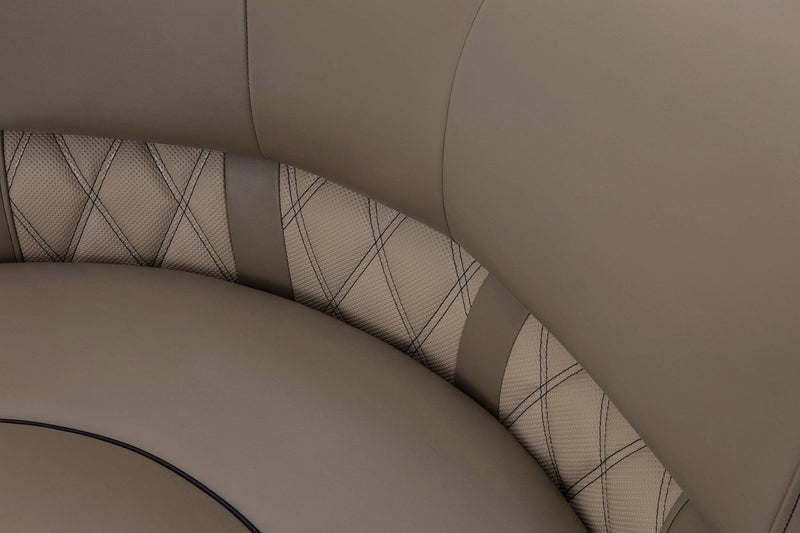 DeckMate Luxury Radius Corner Seat stitching